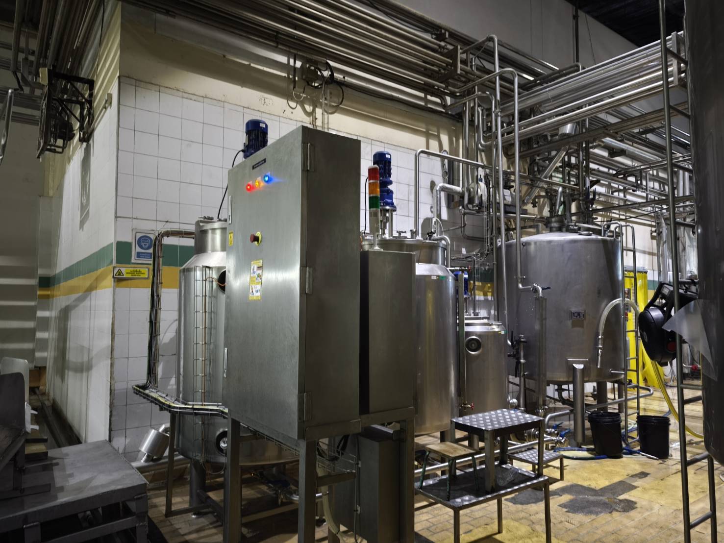 ระบบควบคุมกระบวนการผลิตในโรงงาน